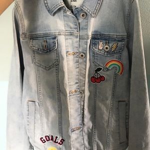 Girls Abercrombie jeans jacket with patches